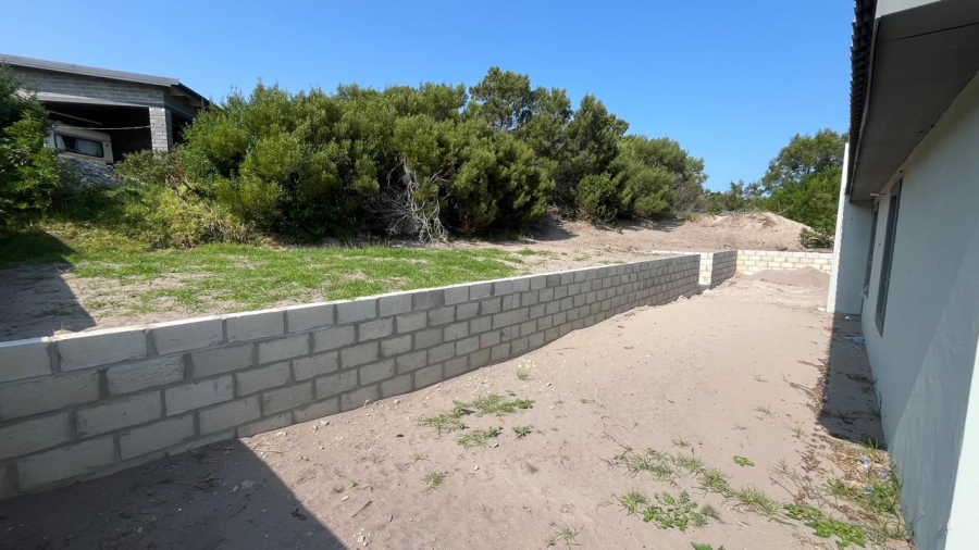 3 Bedroom Property for Sale in Paradise Beach Eastern Cape